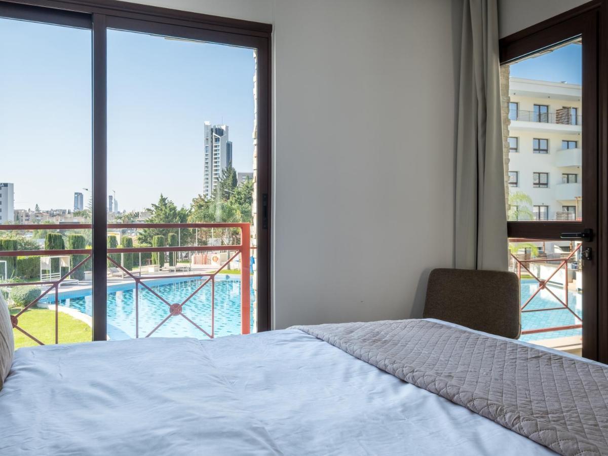 Sanders Aqua Park Resort - Precious 3-Bedroom Holiday Home With Shared Pool Limassol Bagian luar foto